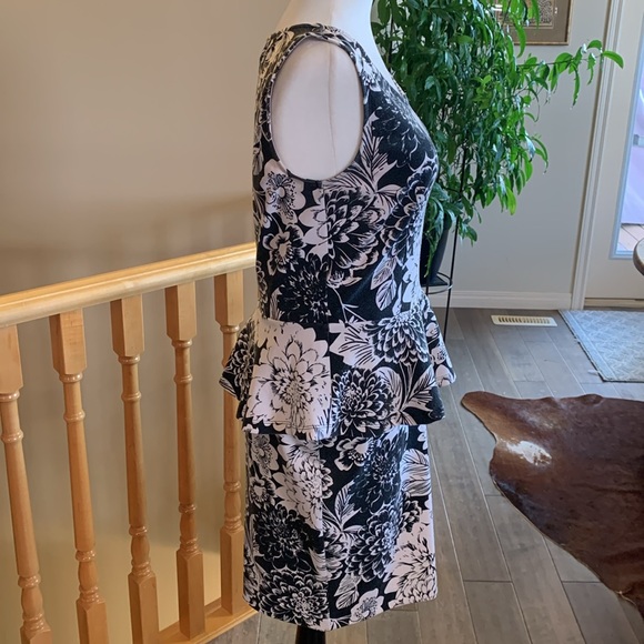 ✨Peplum Top w/ Pencil Skirt & high low Black Sweater bundle✨ - Picture 8 of 17